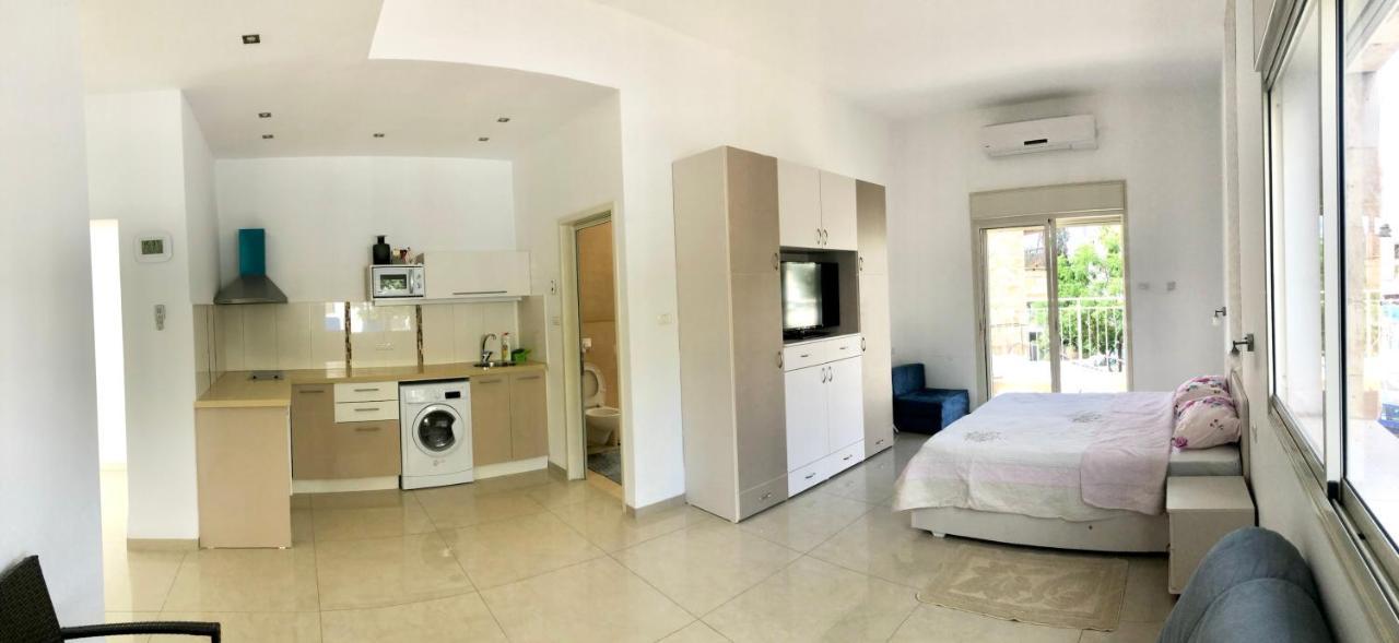 Bat Galim - Luxury Apartment By The Sea Хайфа Екстериор снимка