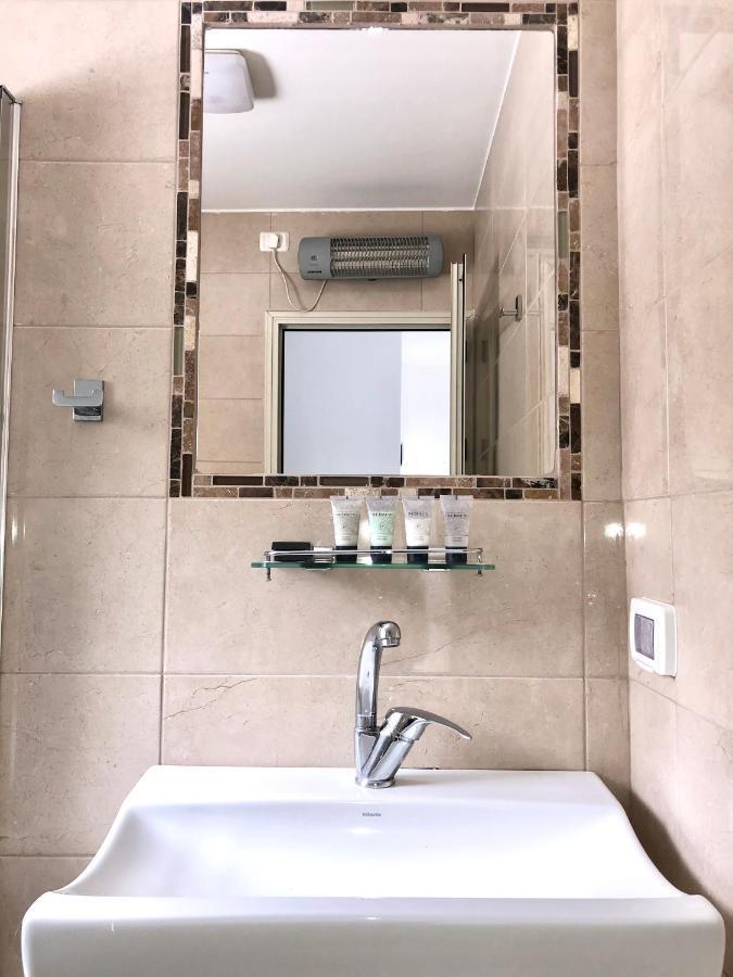 Bat Galim - Luxury Apartment By The Sea Хайфа Екстериор снимка